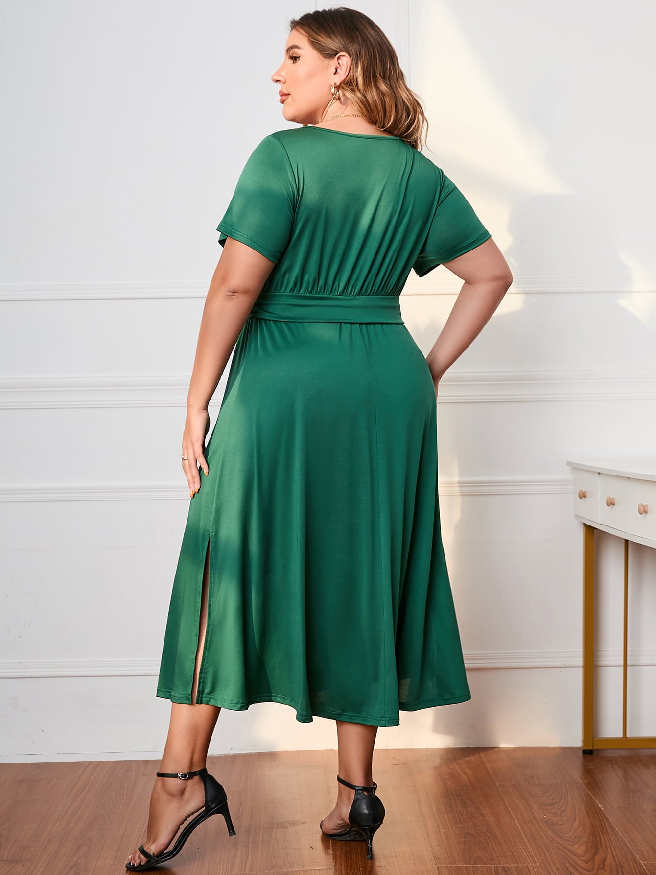 Plus Size Short Sleeve Surplice Neck Midi Dress